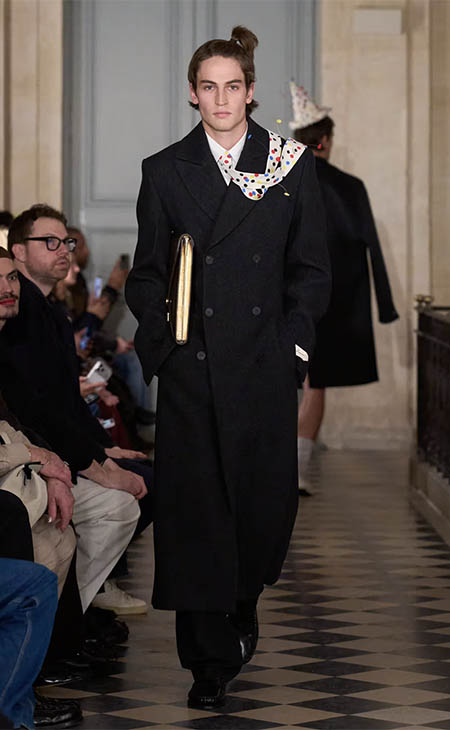 أسبوع باريس للموضة: روح المرح في مجموعة Jacquemus